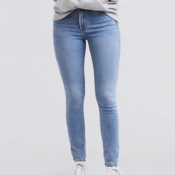 Levi's Denim - NWT! Levi’s 720 High Rise Super Skinny Jeans